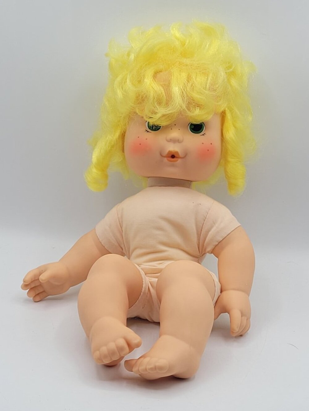 1982 Kenner Strawberry Shortcake Baby Lemon Meringue Blow Kiss Doll